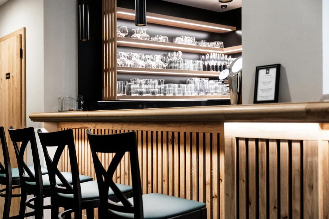 Oliva Hotel Veszprém Dış mekan fotoğraf